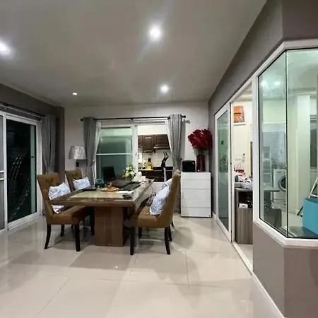 Dora Apartman